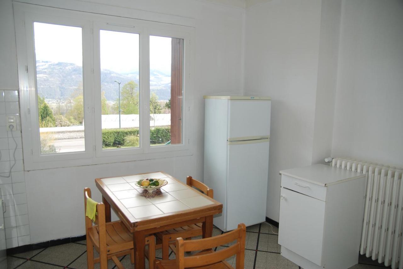 Spacious Home At The Heart Of Saint Ismier Eksteriør billede